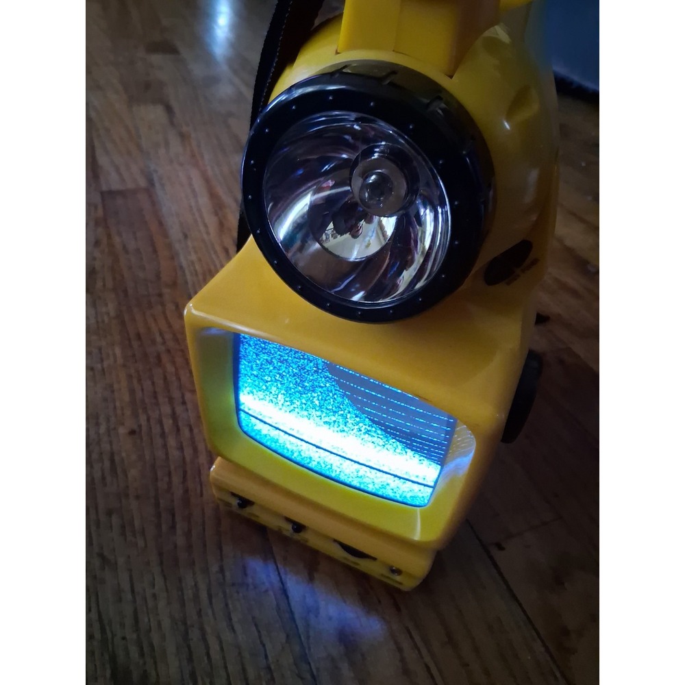 Y2k Dorcy Multi-Functional TV Lantern B&W TV Receiver AM/FM Radio MPN 41-1090